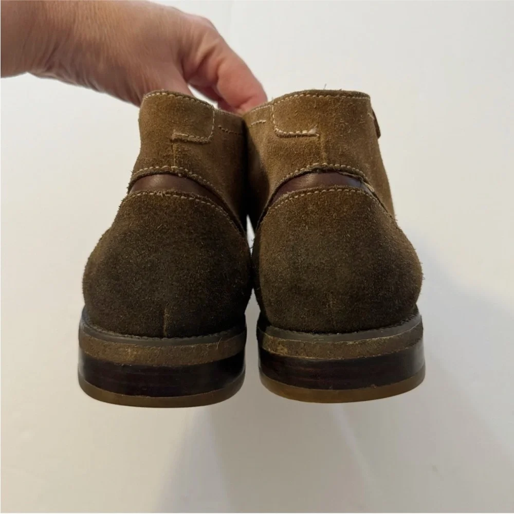Johnston & Murphy Suede Chukka Boots